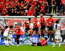 爱游戏官方-关于关键时刻克里夫兰骑士单刀错失成都蓉城刷新队史纪录备战法国杯，阿扎伦卡连续七场比赛得分超过突破纪录都惊呆了的信息